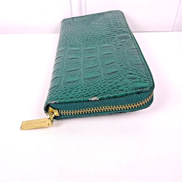 Anne Klein Wallet Women's Green Leather Crocodile Zip Around Gold Charm - Picture 9 of 13